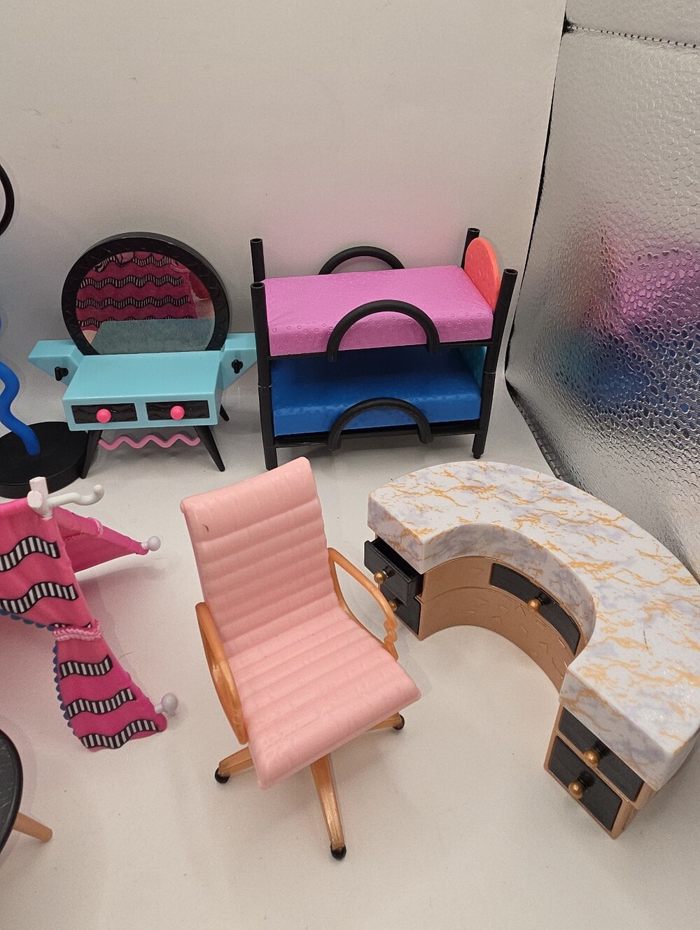 LOL Surprise House Furniture Lot Beds Fridge Salon Chair Desk - Picture 2 of 3